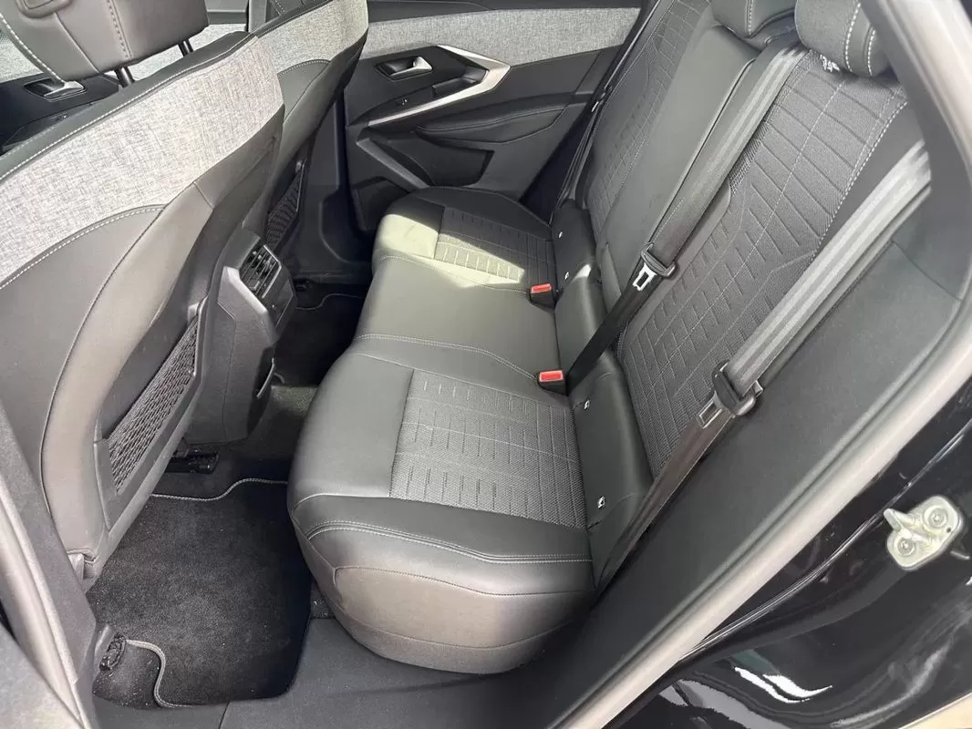 Peugeot 3008 Hybrid 145 e-DSC6 GT - foto 8