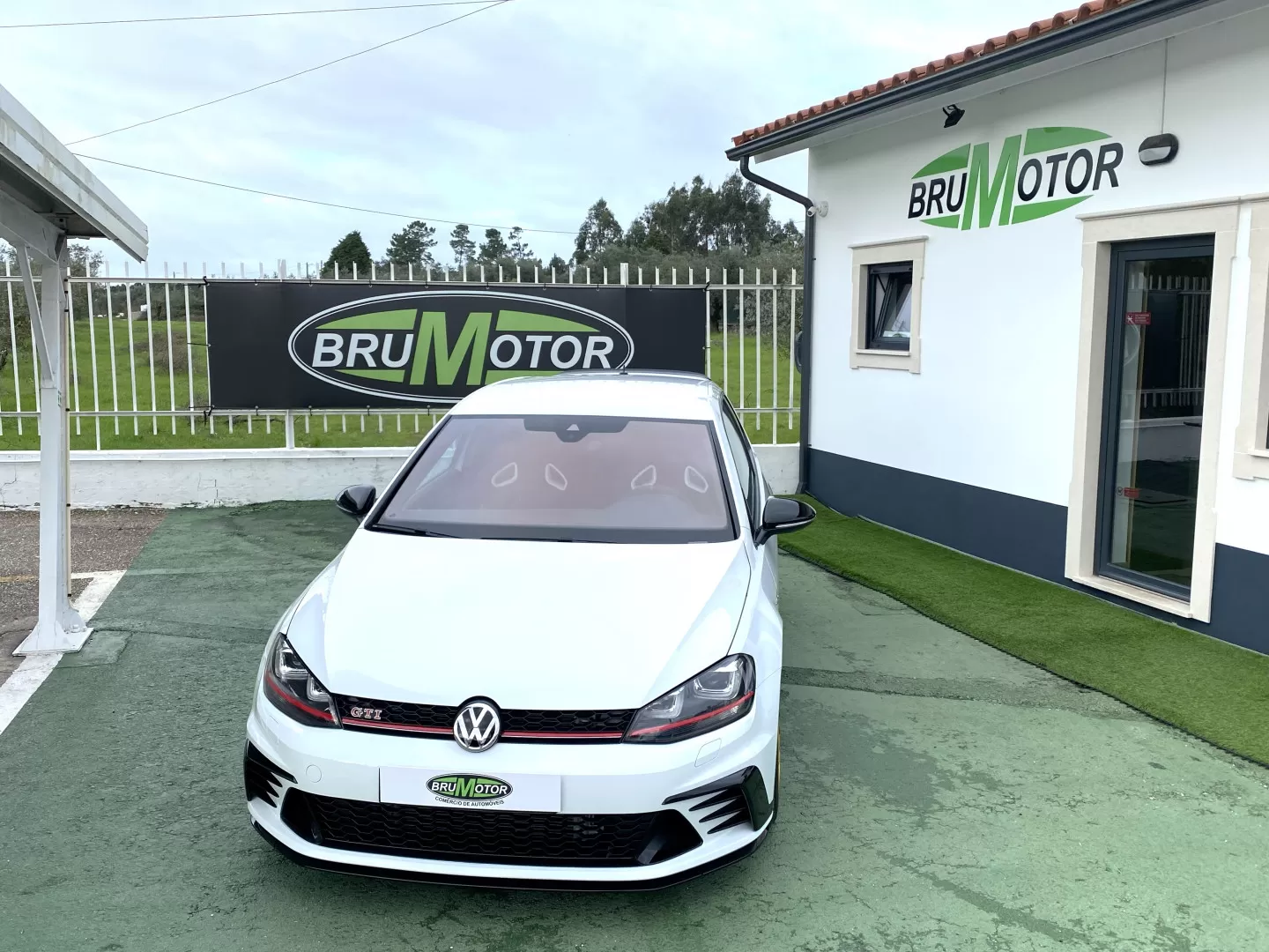 VW Golf 2.0 TSI GTI Clubsport DSG - foto 2