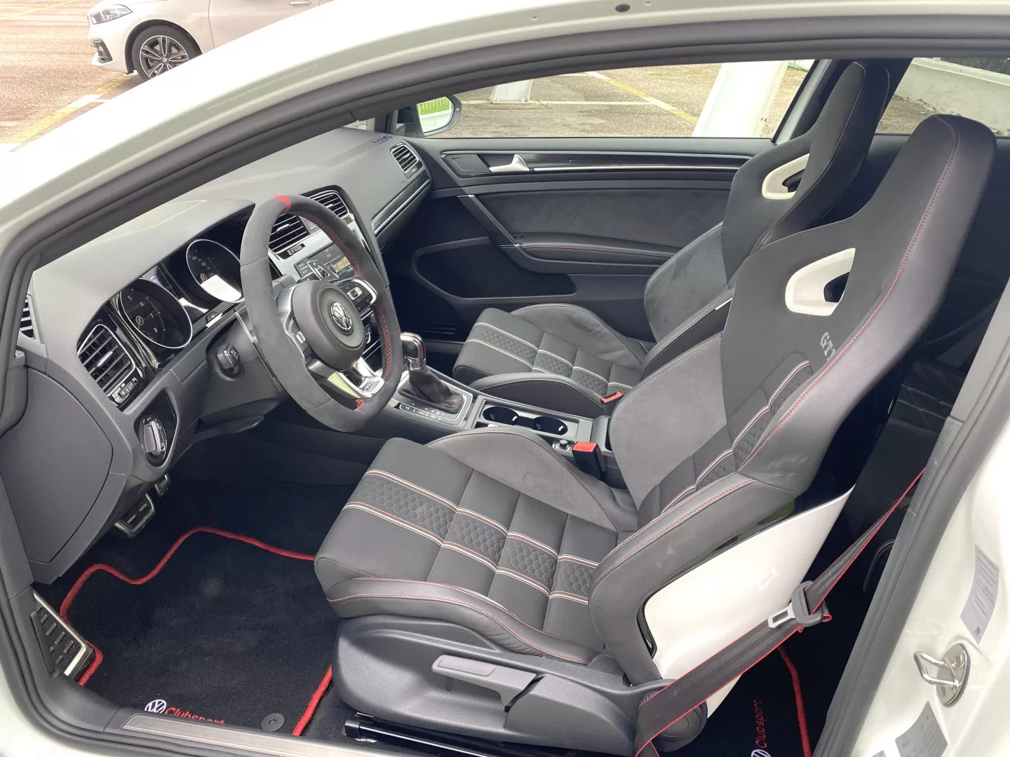VW Golf 2.0 TSI GTI Clubsport DSG - foto 7