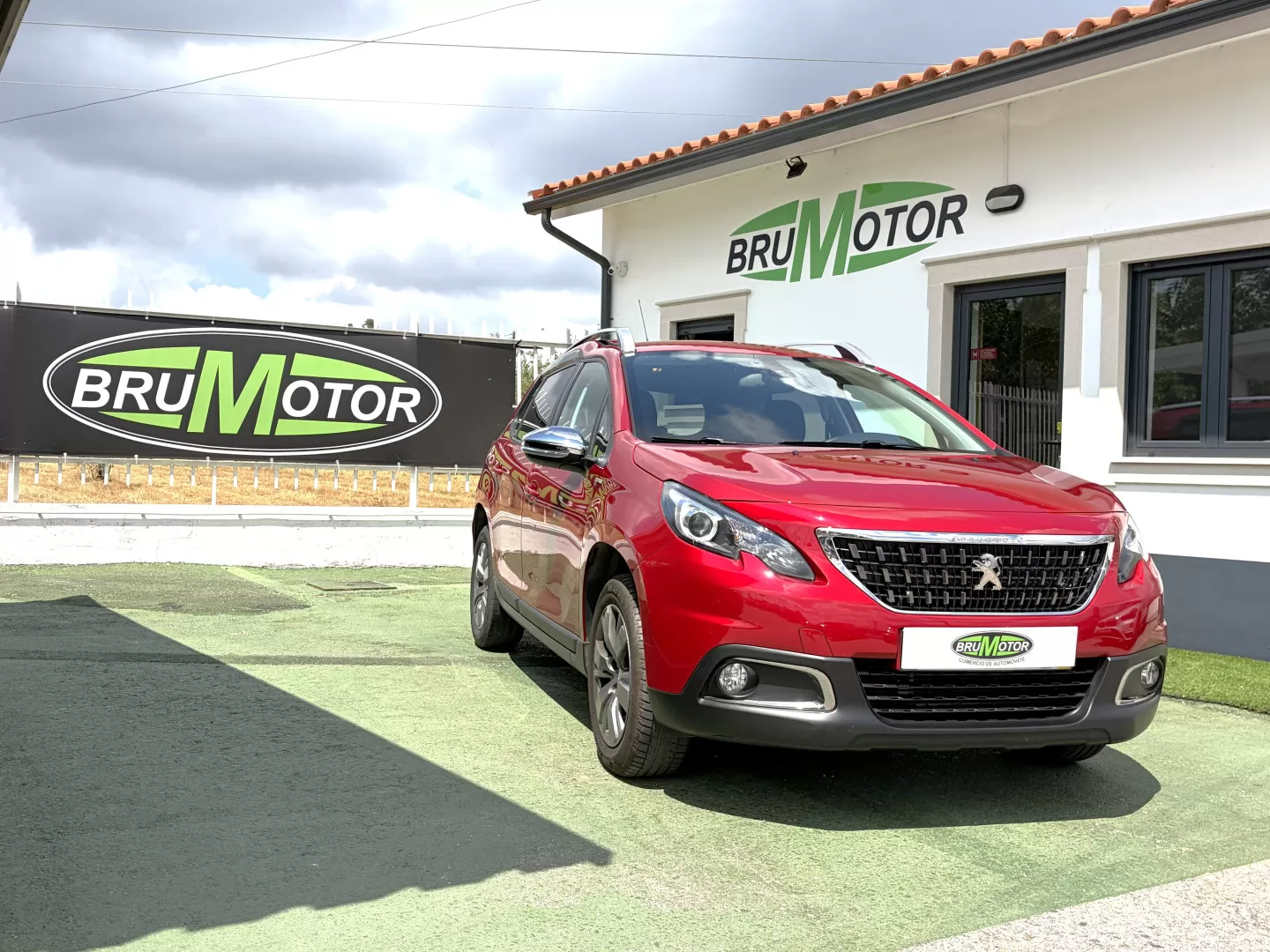 Peugeot 2008 1.2 PURETECH STYLE