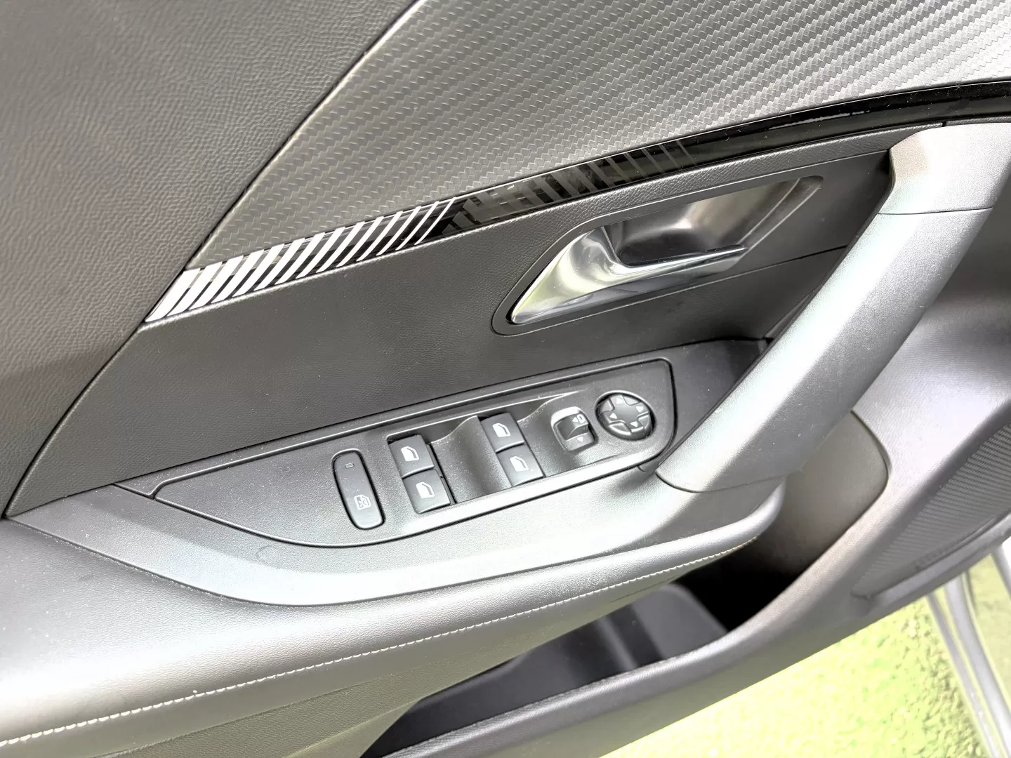 Peugeot e-2008 ALLURE 54 KW - foto 7