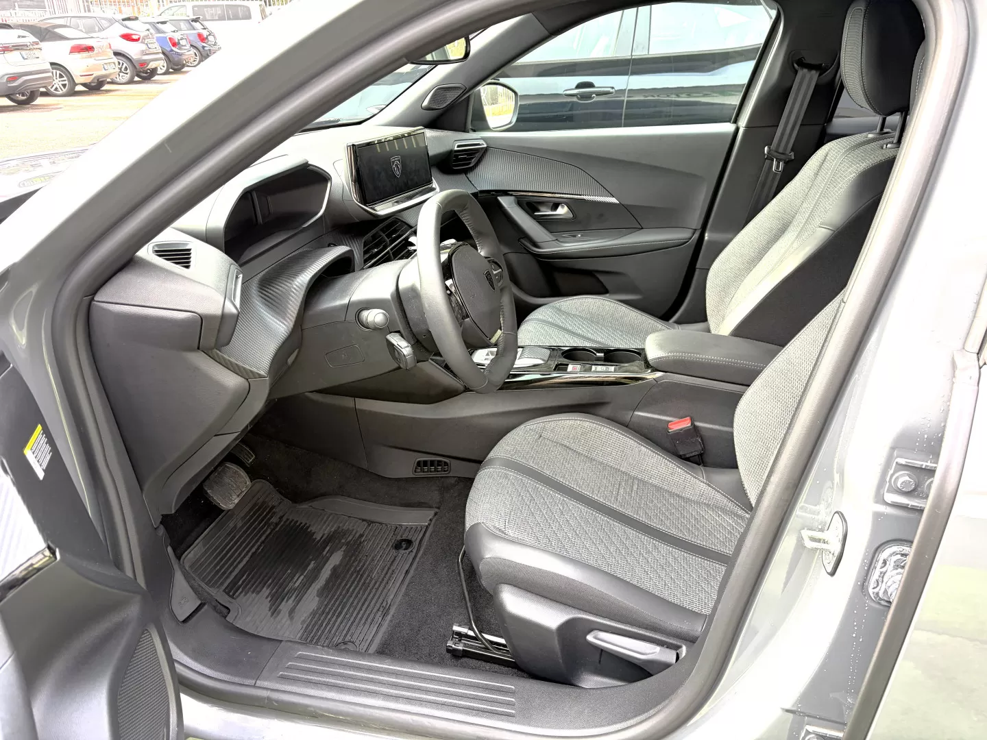 Peugeot e-2008 ALLURE 54 KW - foto 8