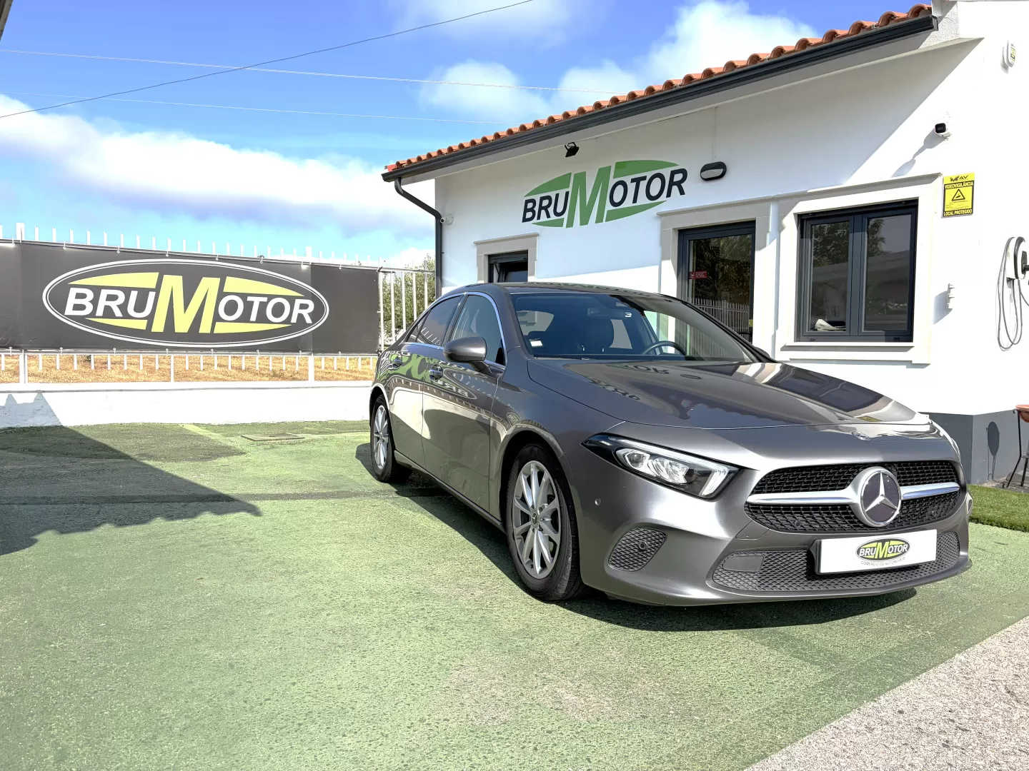 Mercedes-Benz A 200 Limousine 7G-DCT- STYLE