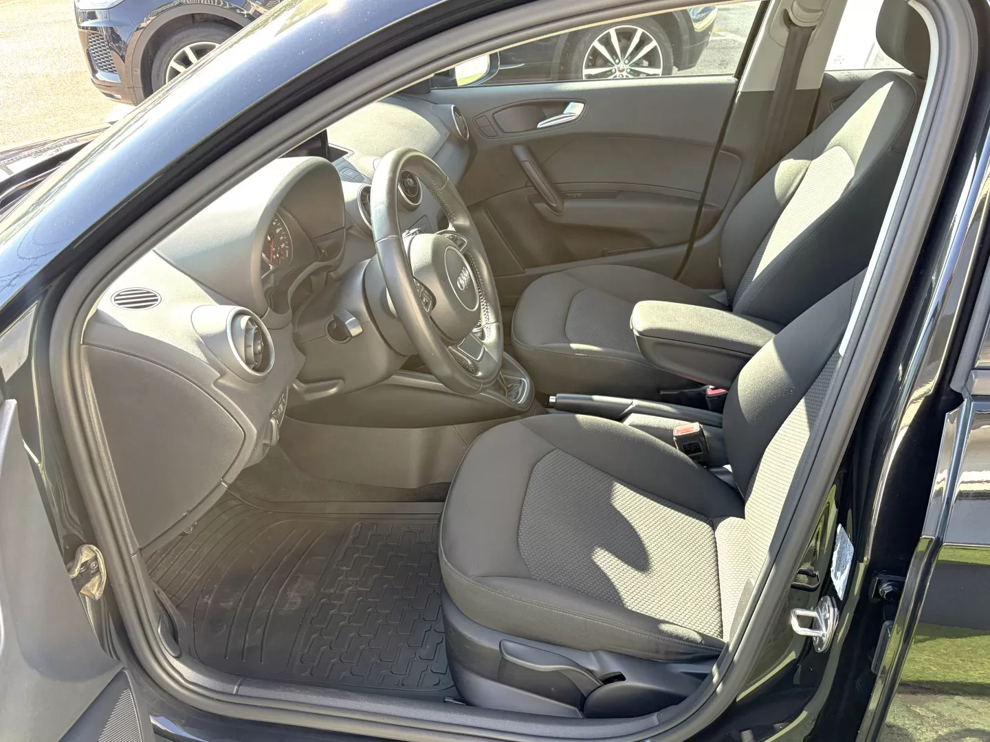 Audi A1 Sportback 1.4 TDI - foto 7