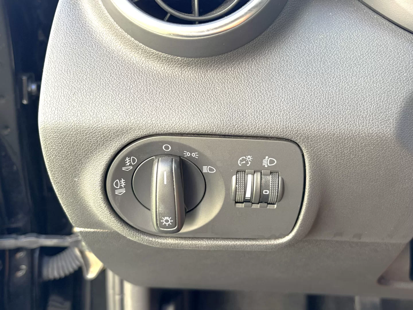 Audi A1 Sportback 1.4 TDI - foto 8