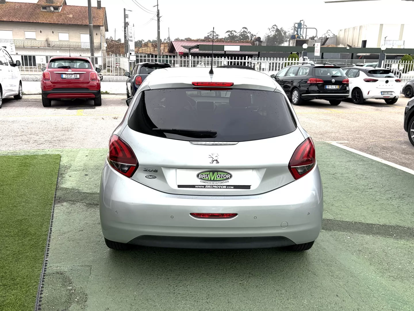 Peugeot 208 1.2 STYLE - foto 4