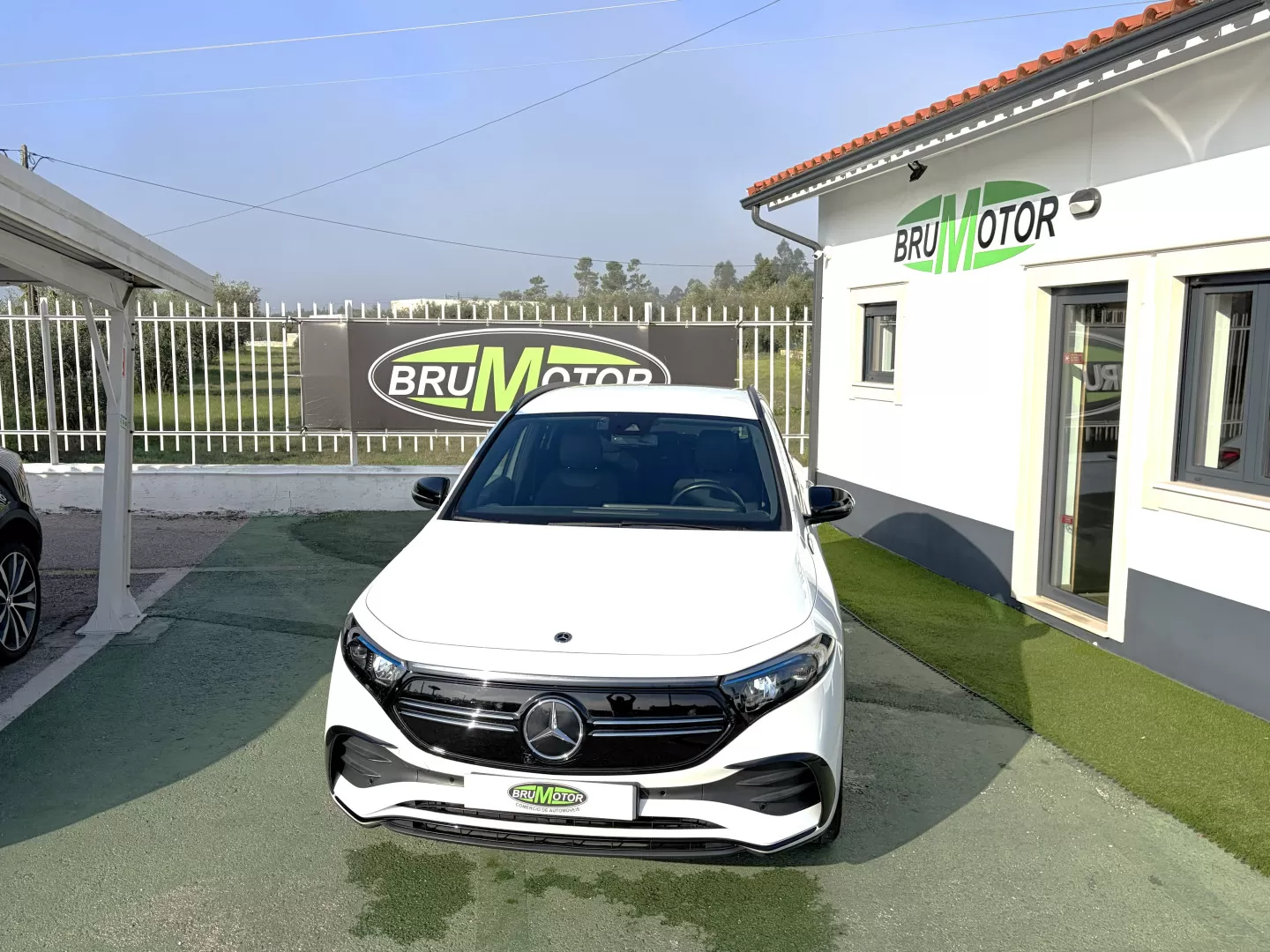 Mercedes-Benz EQA 250 AMG Line - foto 2