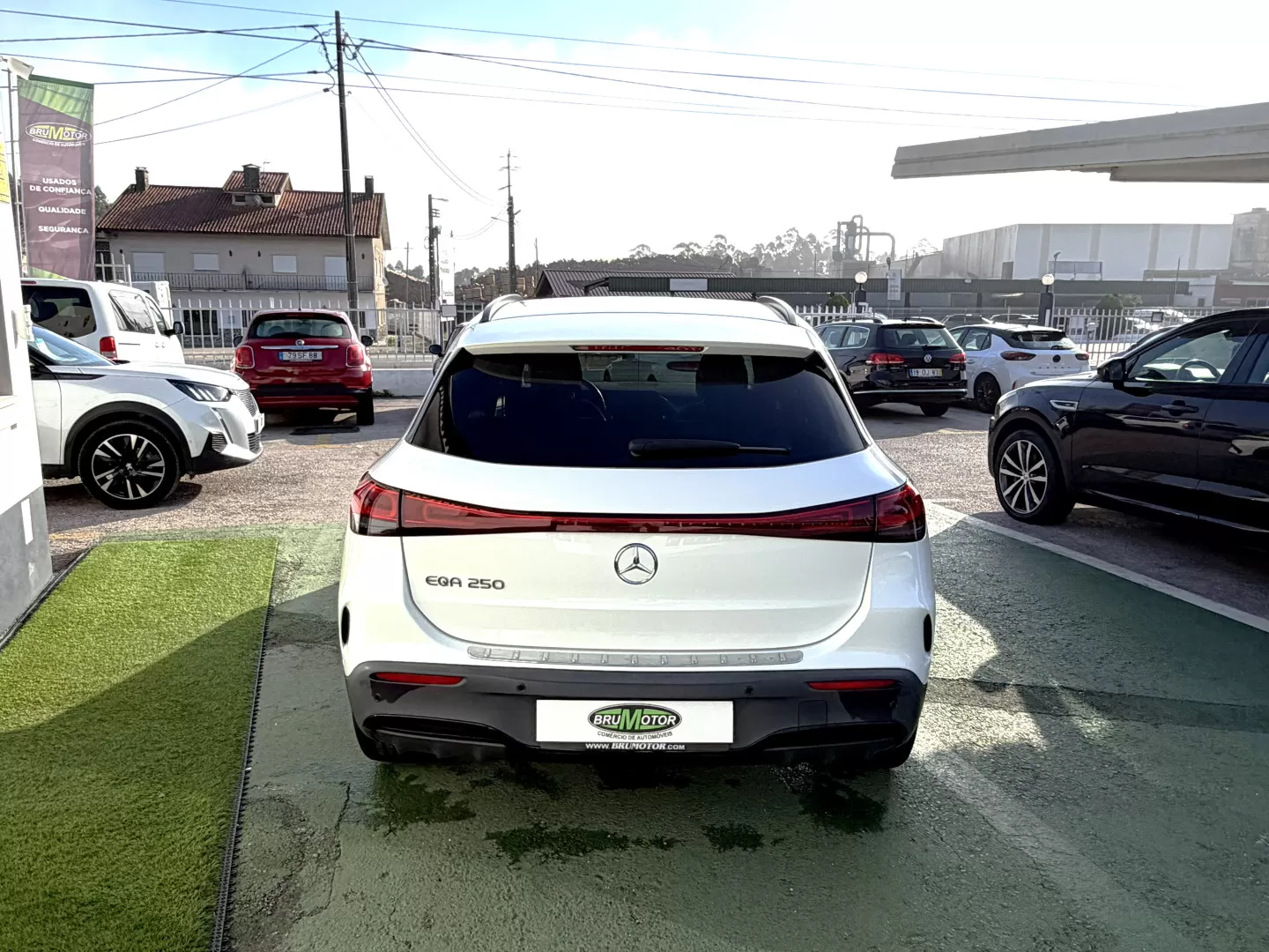 Mercedes-Benz EQA 250 AMG Line - foto 4