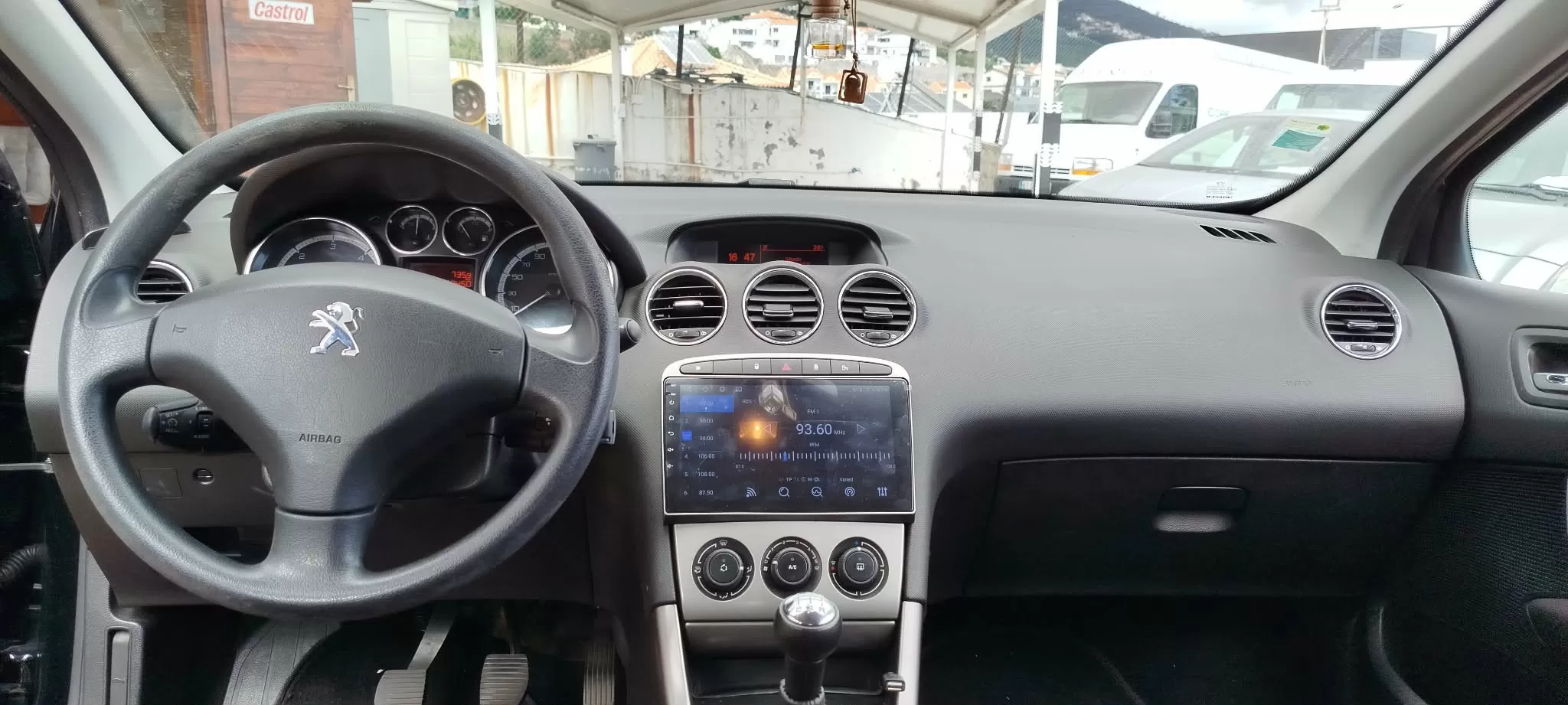 Peugeot 308 1.6 HDI - foto 8