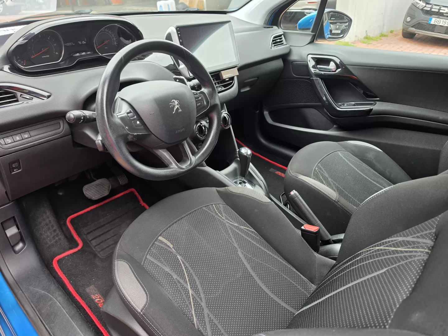 Peugeot 208 1.4 e-HDi Access 2-Tronic - foto 3