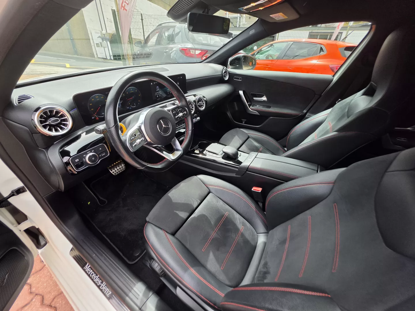 Mercedes-Benz A 180 d AMG Line Aut. - foto 4