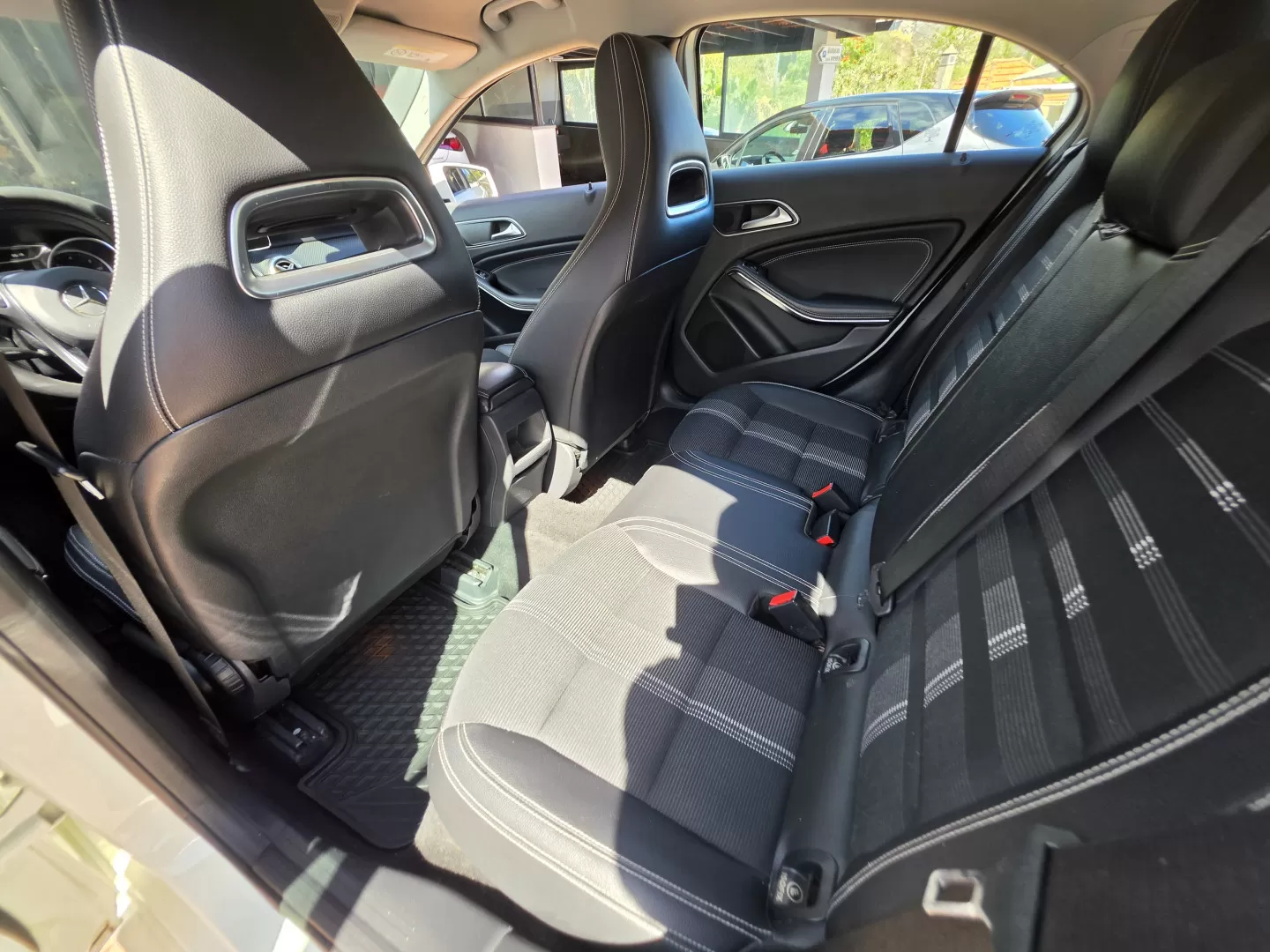 Mercedes-Benz A 180 d Fleet Pack Urban - foto 6