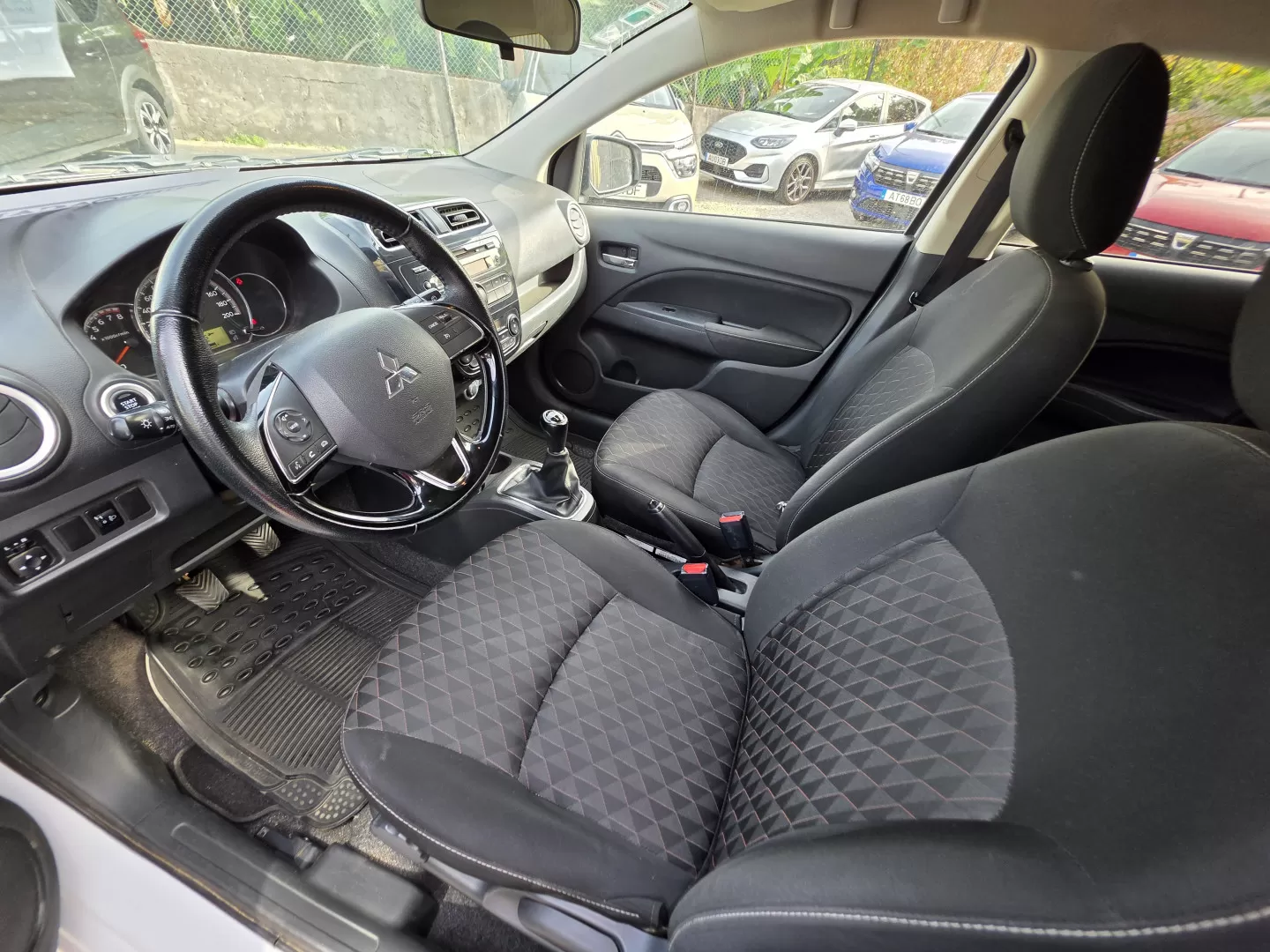 Mitsubishi Space Gear 1.2 INTENSE - foto 3