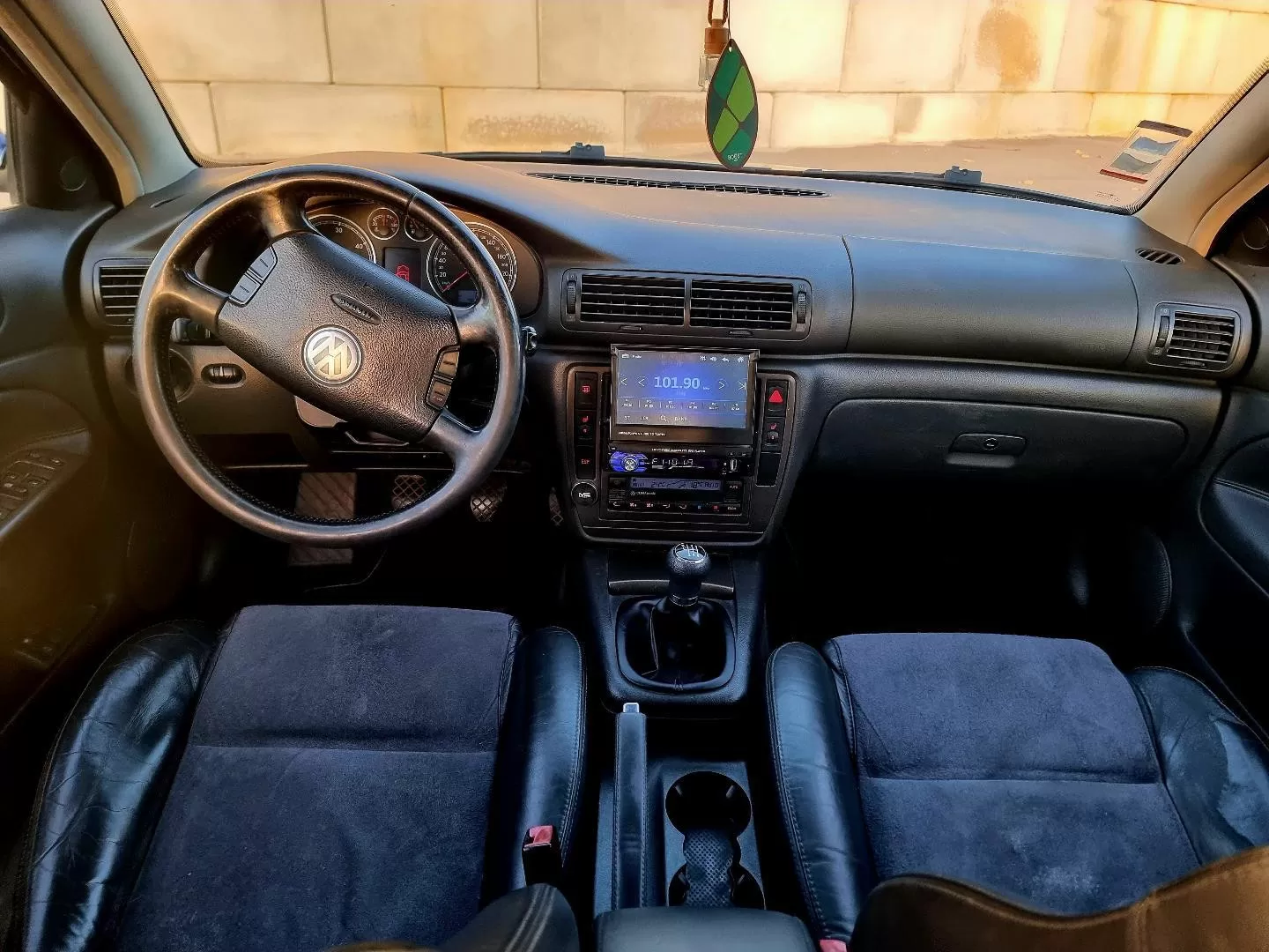 VW Passat Variant 1.9 TDi Highline - foto 7
