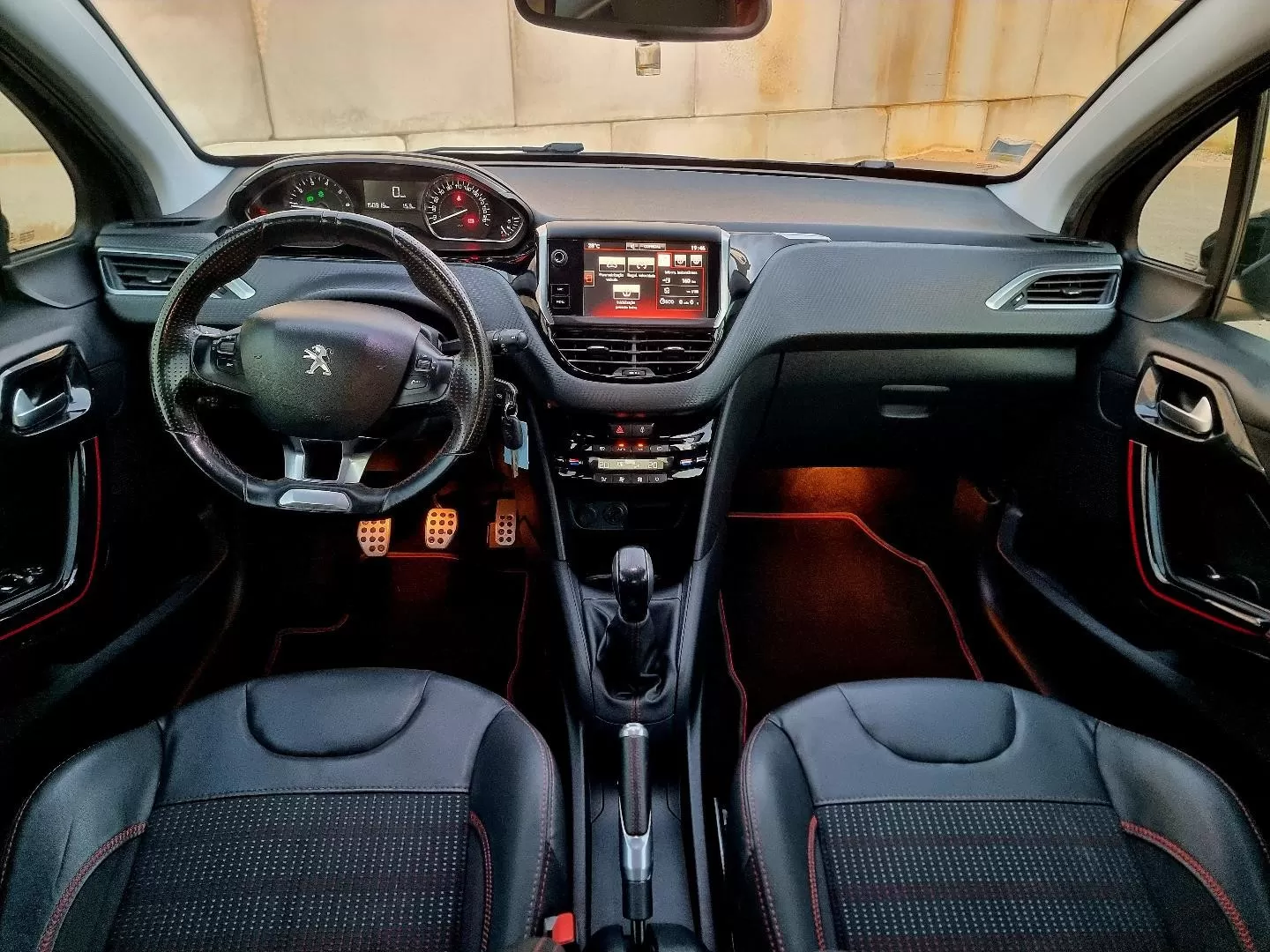 Peugeot 208 1.2 PureTech GT Line - foto 6