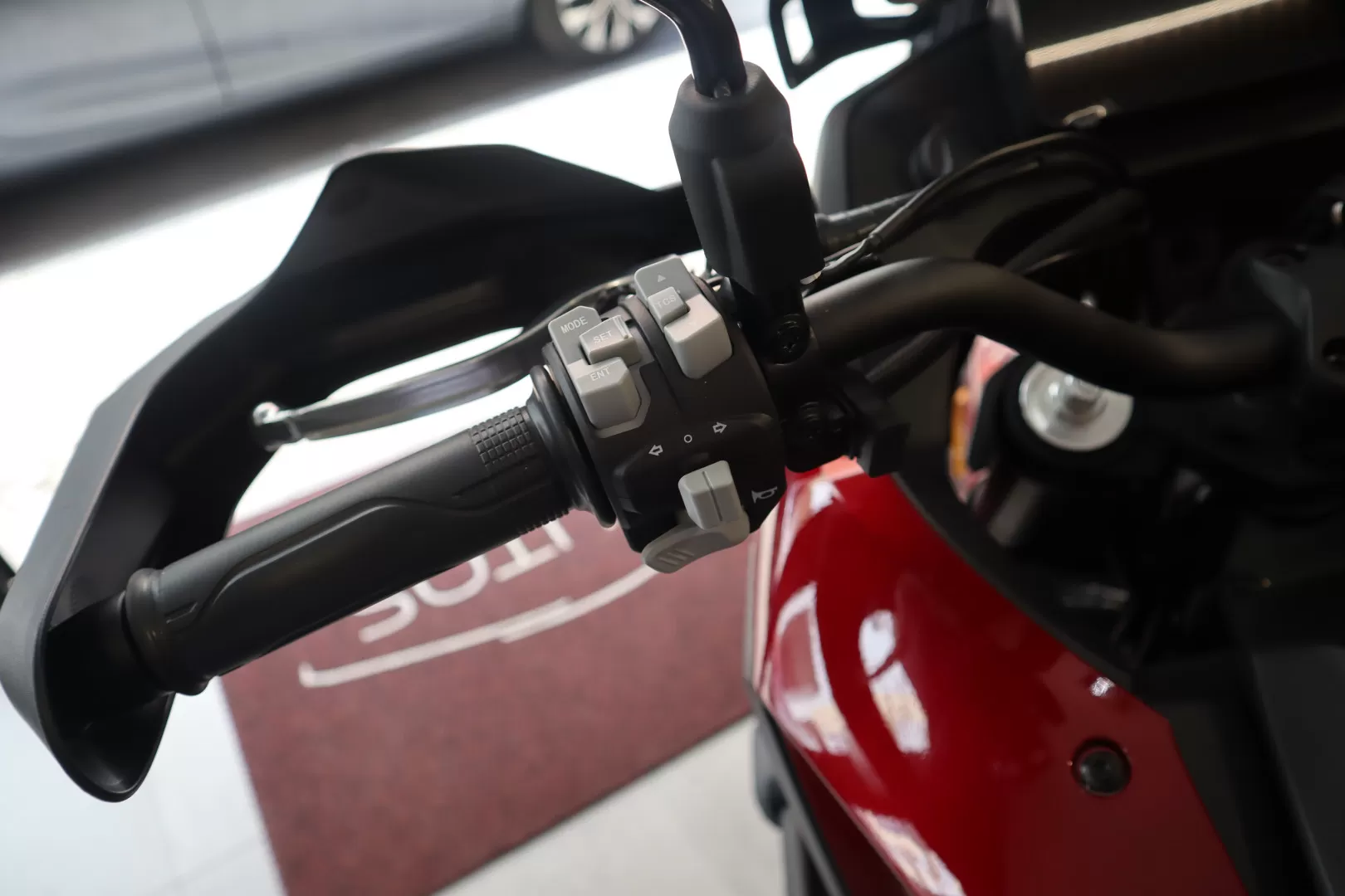 SWM Six6 500 VERSANTE 550 - foto 7