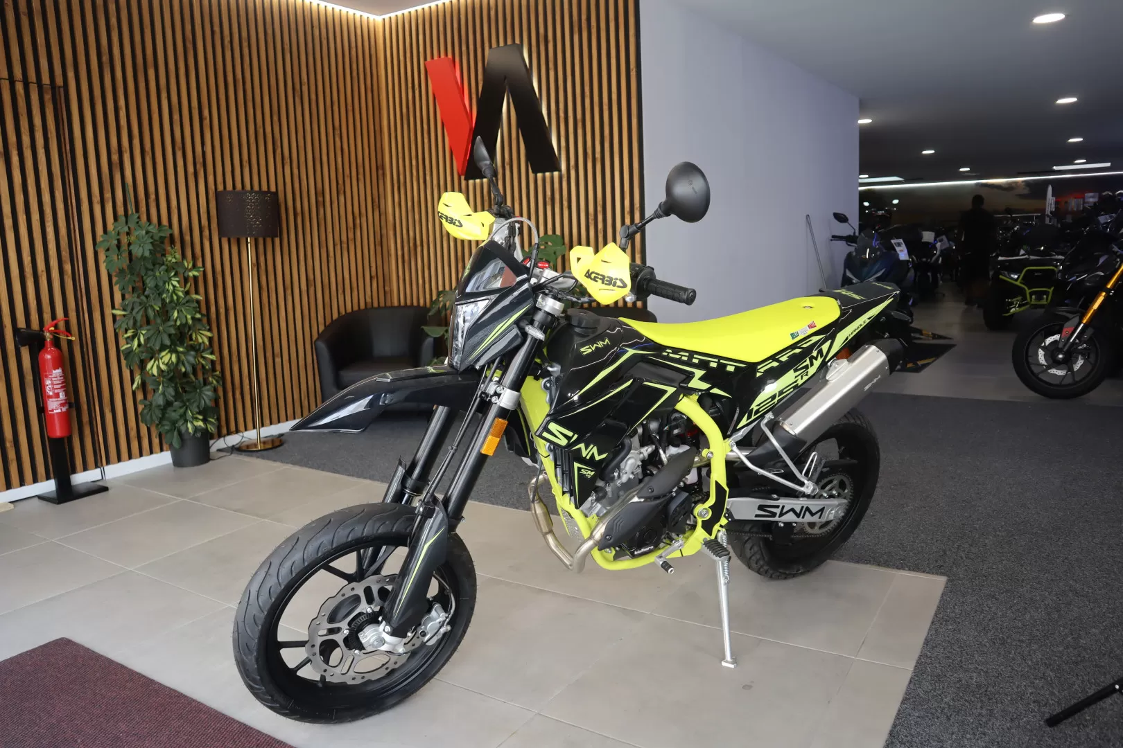 SWM ATX 125 SUPERMOTA 125 - foto 7