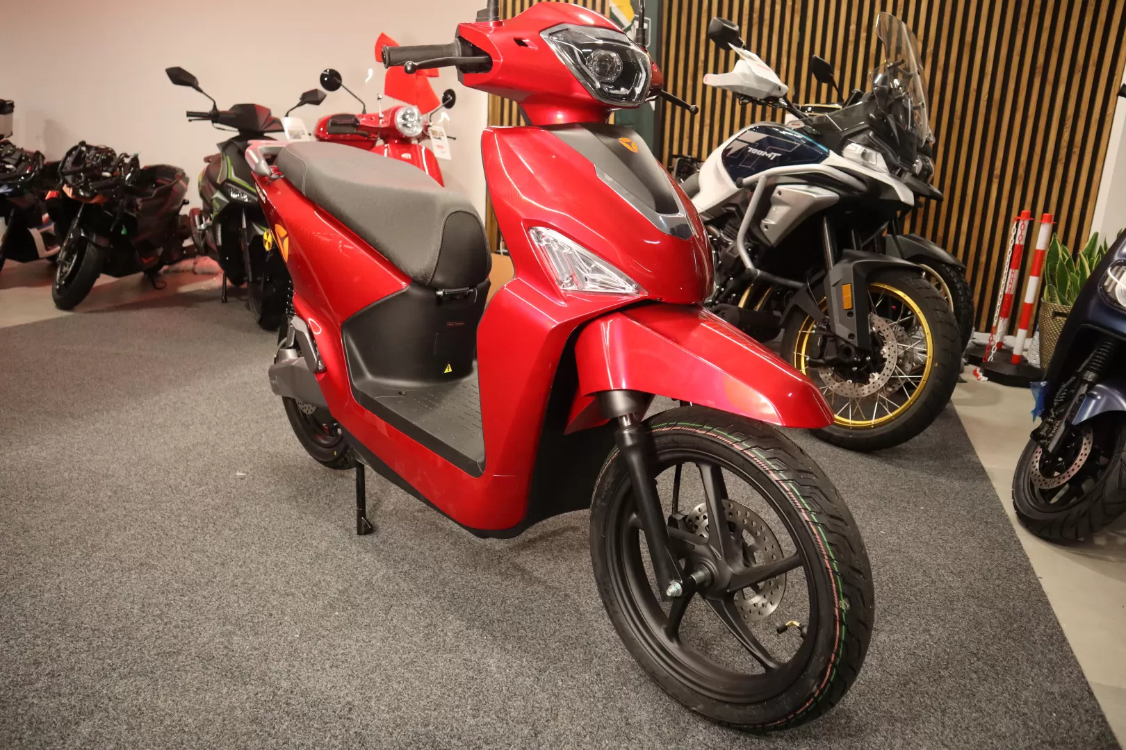 Yadea E8S VOLTGUARD - foto 4