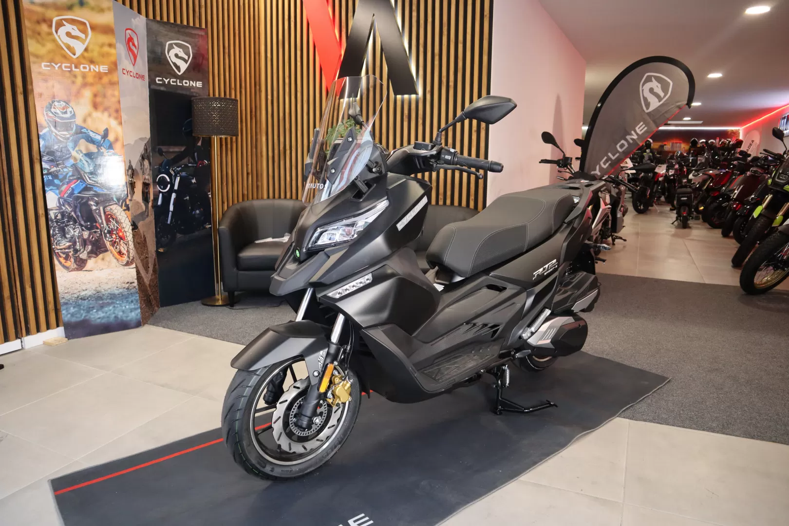 Cyclone RT2 300