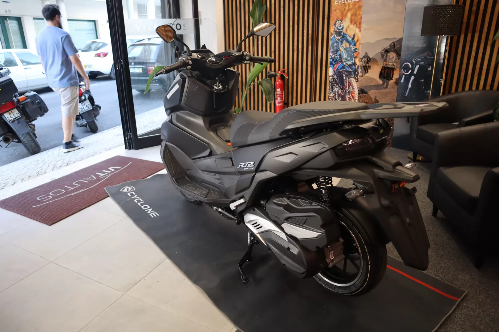 Cyclone RT2 300 - foto 2