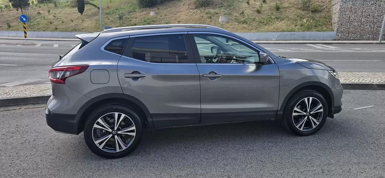 Nissan Qashqai 1.3 DIG-T N-Connecta J18 DCT - foto 4