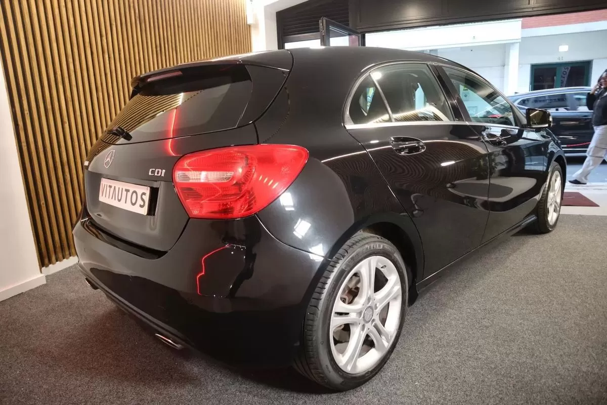 Mercedes-Benz A 180 CDI BE Edition Urban - foto 4