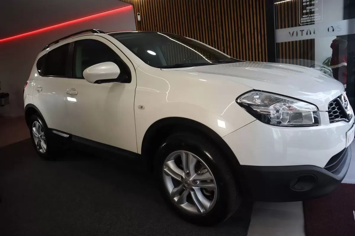 Nissan Qashqai 1.6 dCi Tekna Premium 17 360 S&S - foto 4