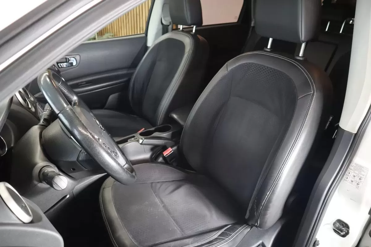 Nissan Qashqai 1.6 dCi Tekna Premium 17 360 S&S - foto 6