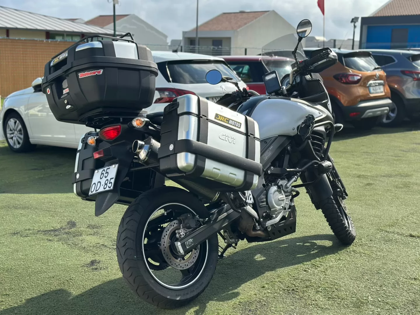 Suzuki v-strom DL650A - foto 5
