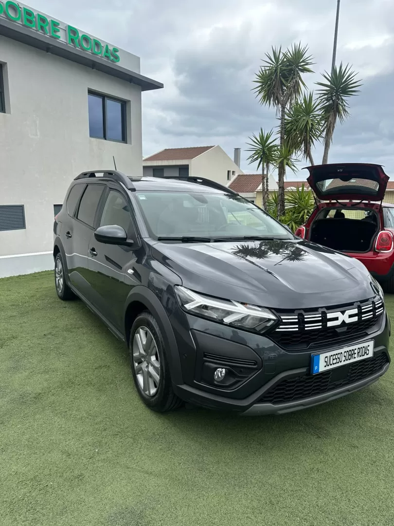 Dacia Jogger 1.0 TCe Expression 7L - foto 5