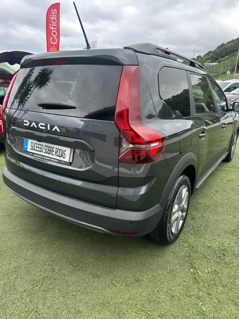 Dacia Jogger 1.0 TCe Expression 7L - foto 6