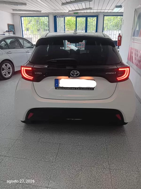 Toyota Yaris 1.5 HDF Exclusive - foto 8