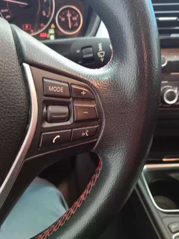BMW 320 d Auto Line Sport - foto 7