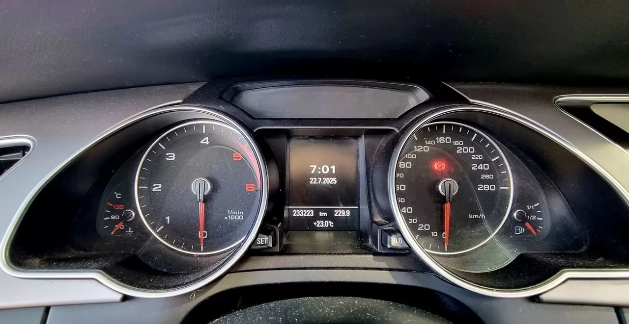 Audi A5 Cabrio 2.0 TDi S-line - foto 8
