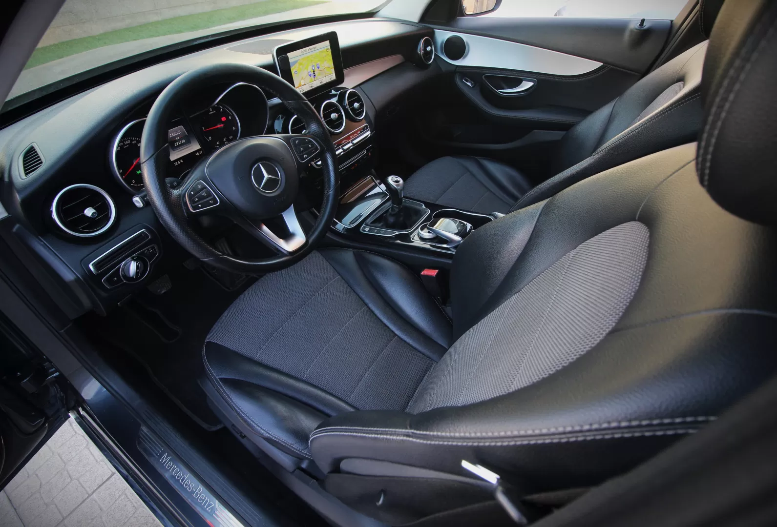 Mercedes-Benz C 200 d Exclusive - foto 8