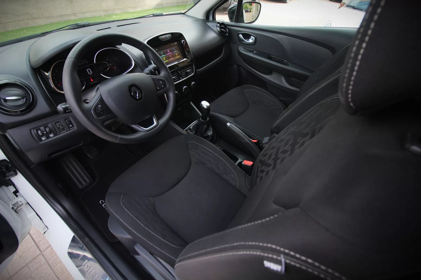 Renault Clio Sport Tourer 0.9 TCe Limited - foto 6