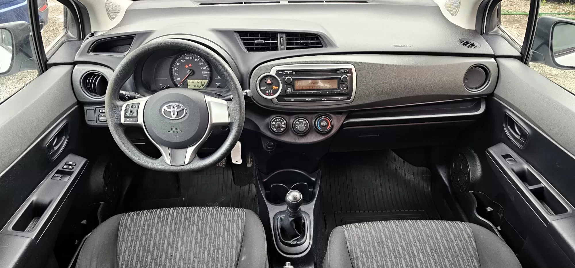 Toyota Yaris 1.0 VVT-i ACtive - foto 5