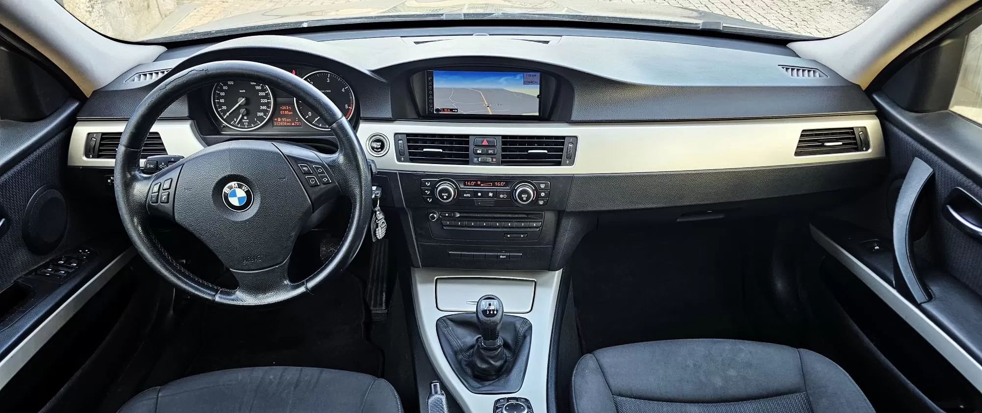 BMW 318 d DPF Edition Lifestyle - foto 6