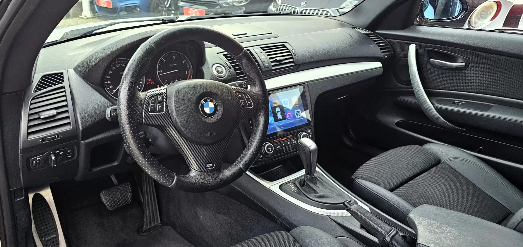BMW 120 d Aut. Limited Edition Lifestyle c/ M Sport Pack - foto 7