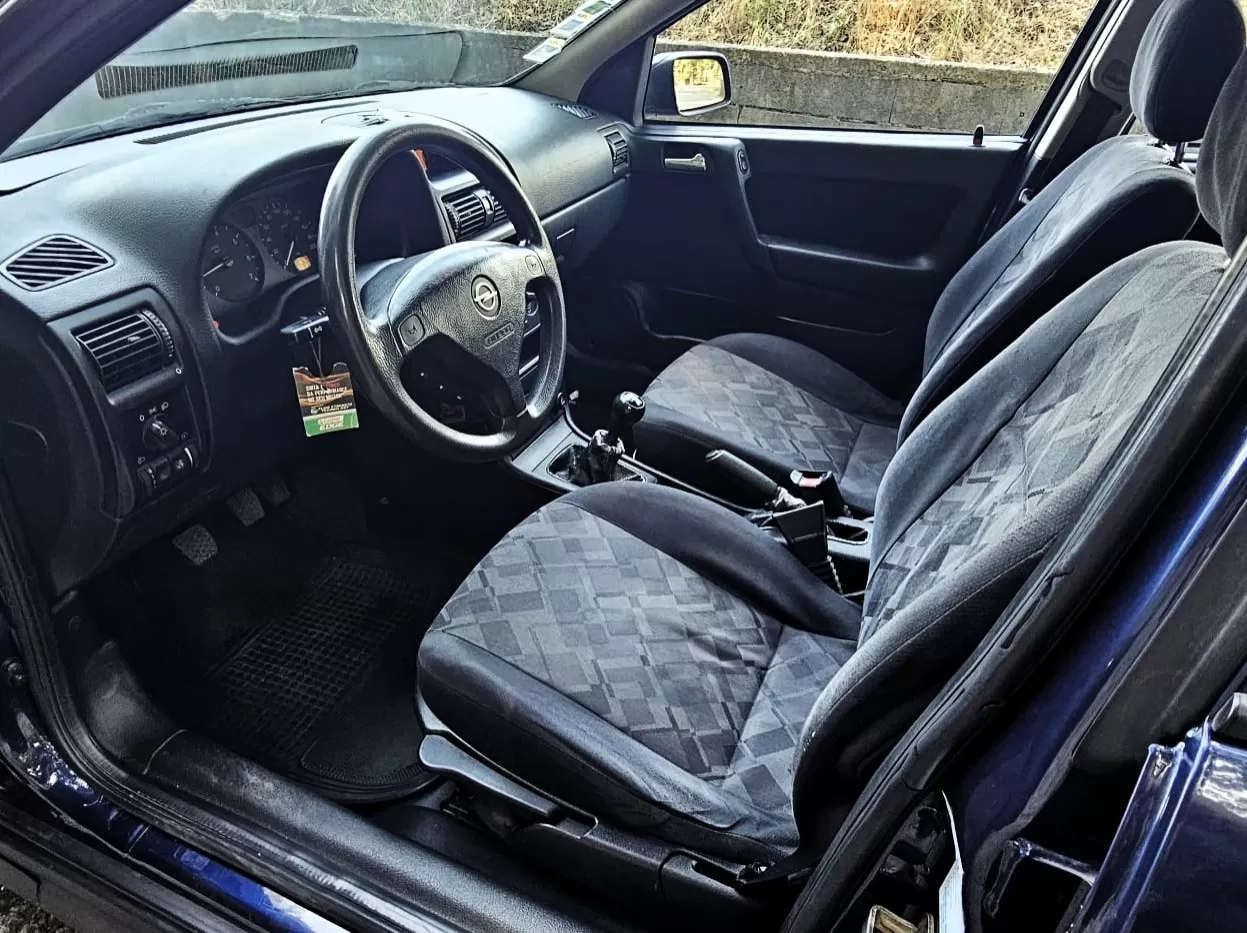 Opel Astra 1.4 Edition - foto 7