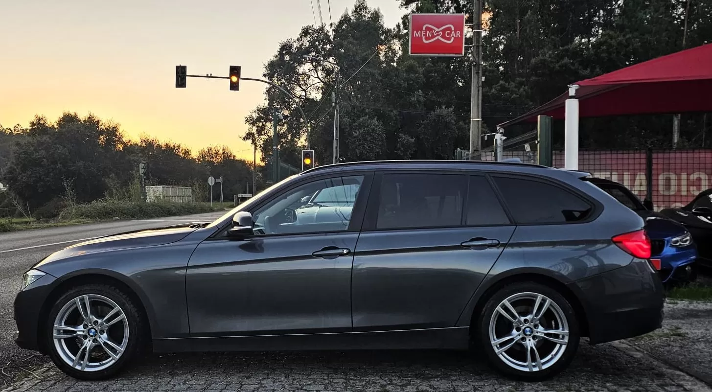 BMW 320 d Aut. Sport Line - foto 3