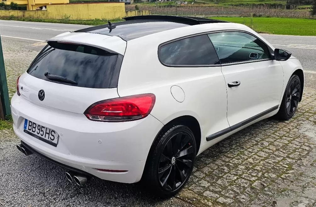 VW Scirocco 2.0 TSI DSG Match - foto 2
