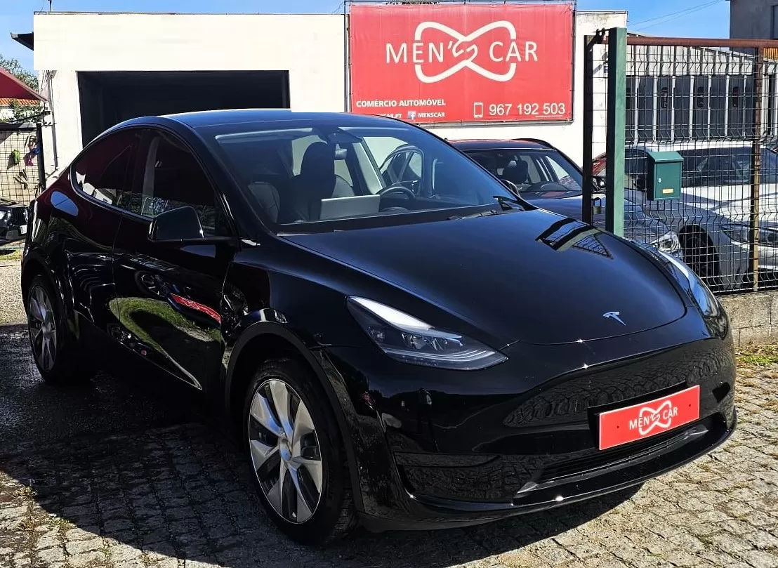 Tesla Model Y RWD