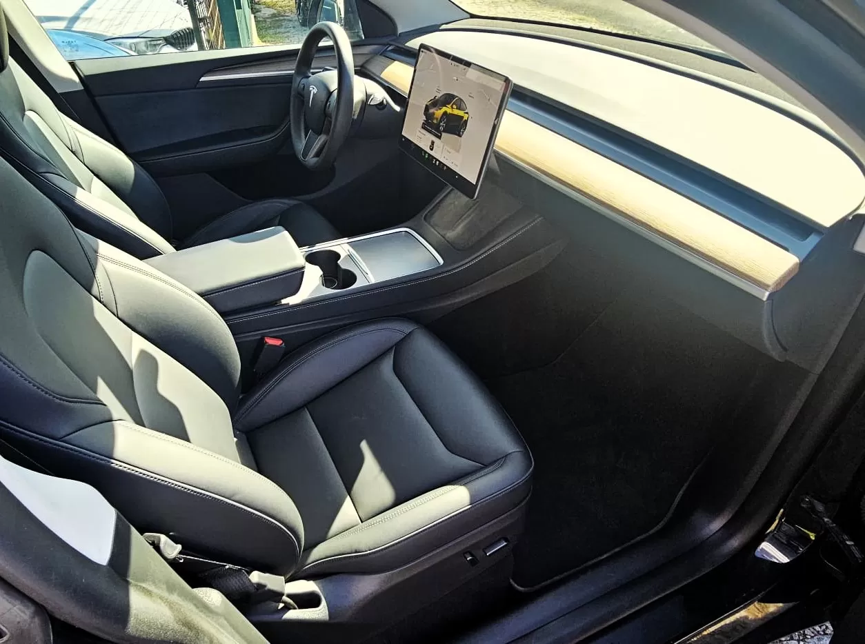 Tesla Model Y RWD - foto 6