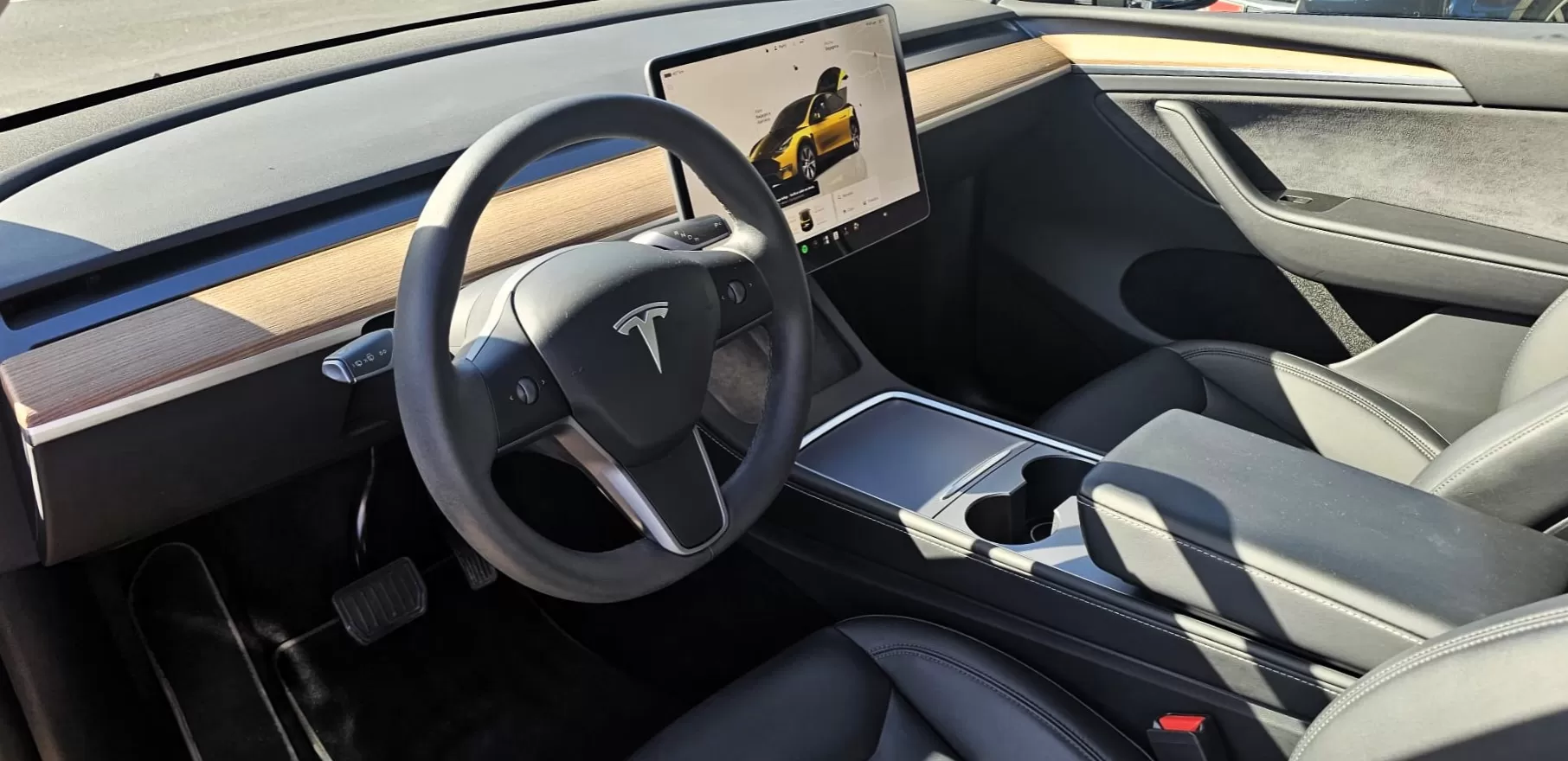 Tesla Model Y RWD - foto 7