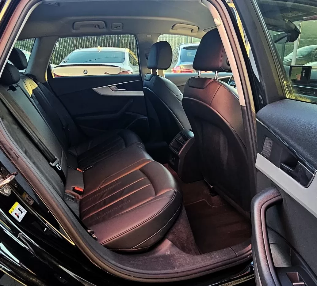 Audi A4 Avant 30 TDI S tronic sport - foto 8