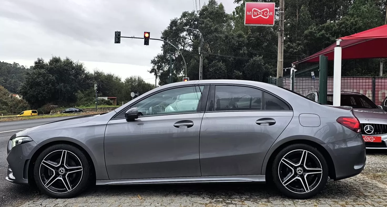 Mercedes-Benz A 180 Limousine d 7G-DCT AMG Line - foto 3