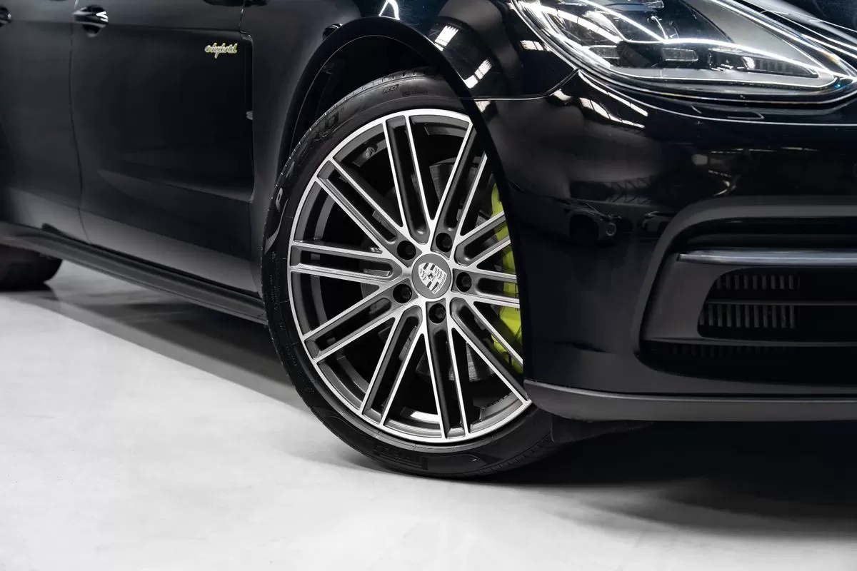 Porsche Panamera Sport Turismo - foto 4
