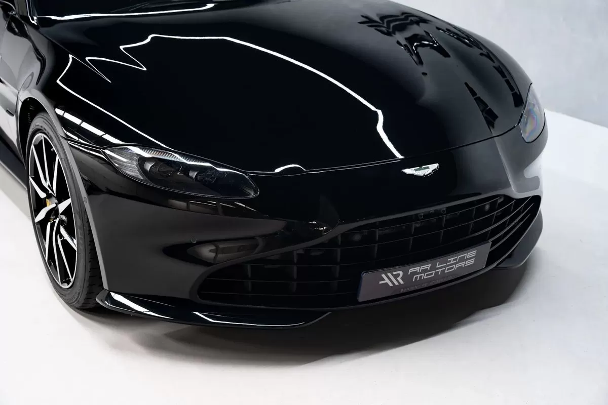 Aston Martin V8 Vantage Coupe V8 - foto 6