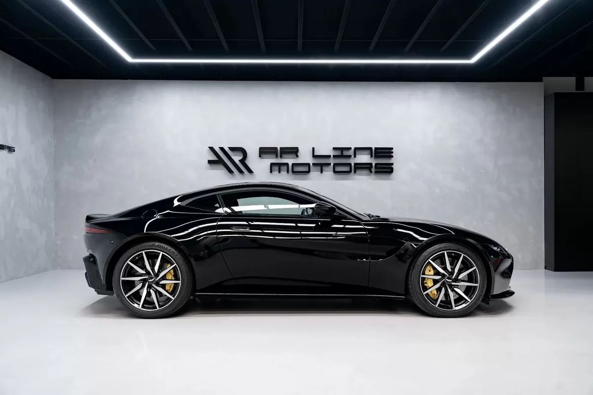 Aston Martin V8 Vantage Coupe V8 - foto 7